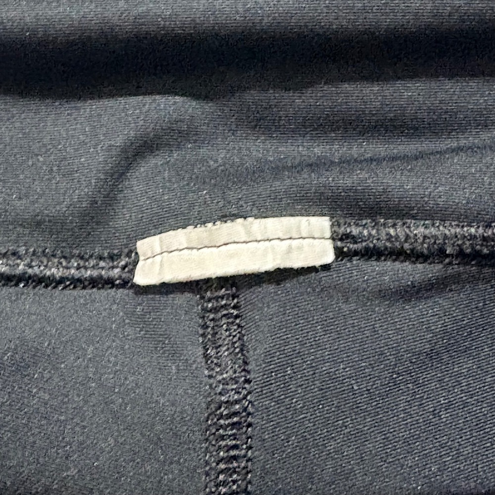 Under Armour Womens Black HeatGear Cropped Leggings Capri Zipper Pocket Small - Picture 5 of 8
